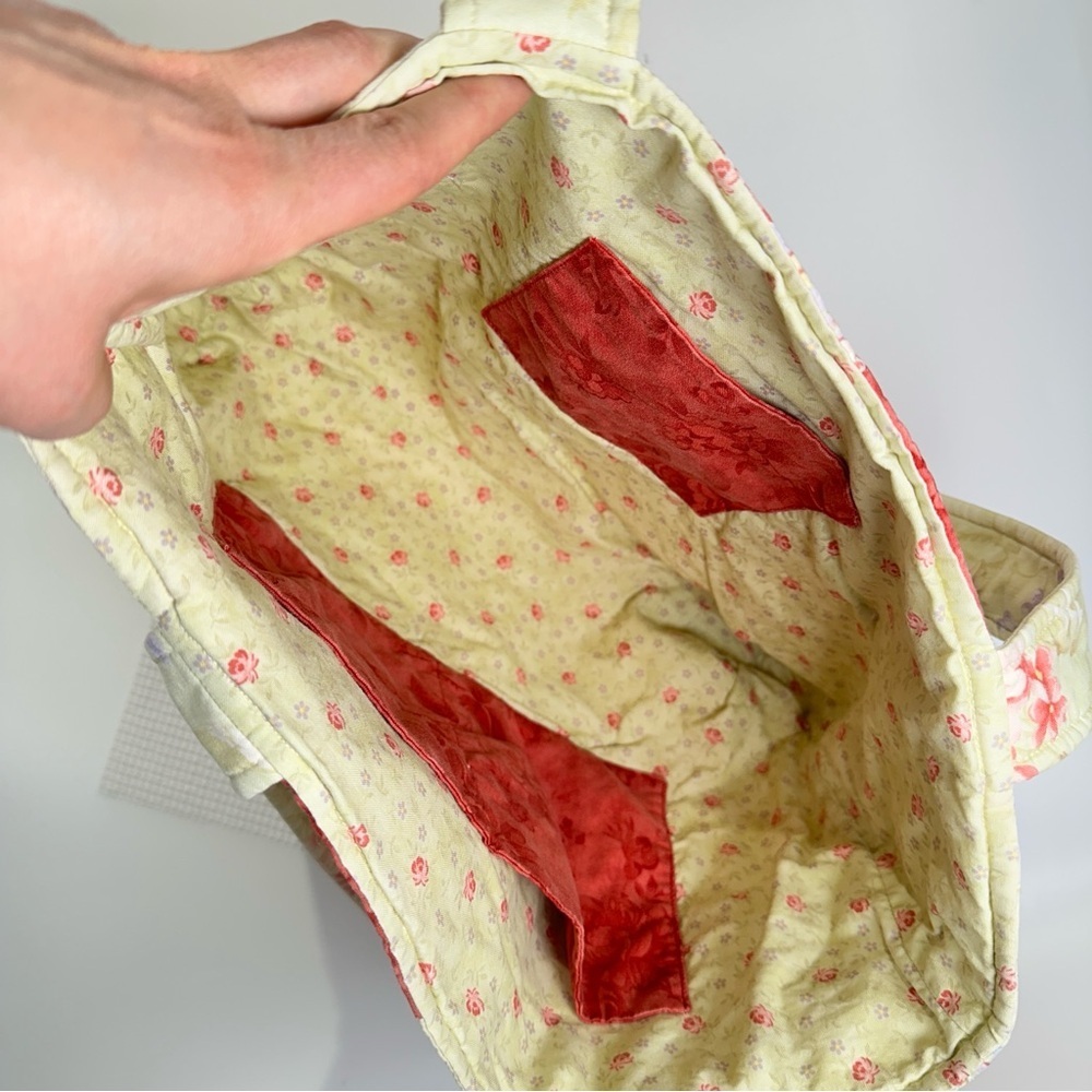 Handmade Quilted Patchwork Tote Cottagecore Floral Bag - Picture 6 of 12
